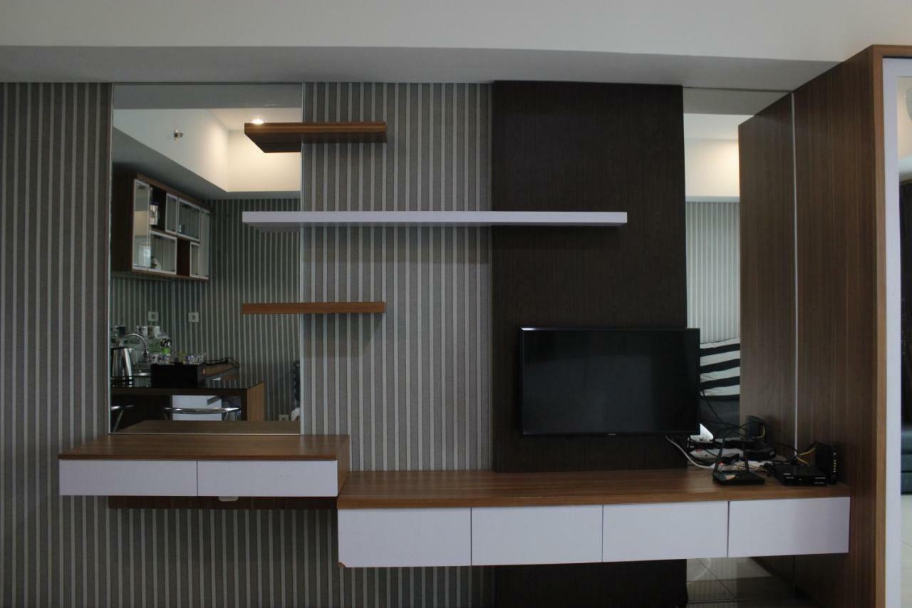 Bright Studio @ Tamansari La Grande Apartment By Travelio Bandung Ngoại thất bức ảnh