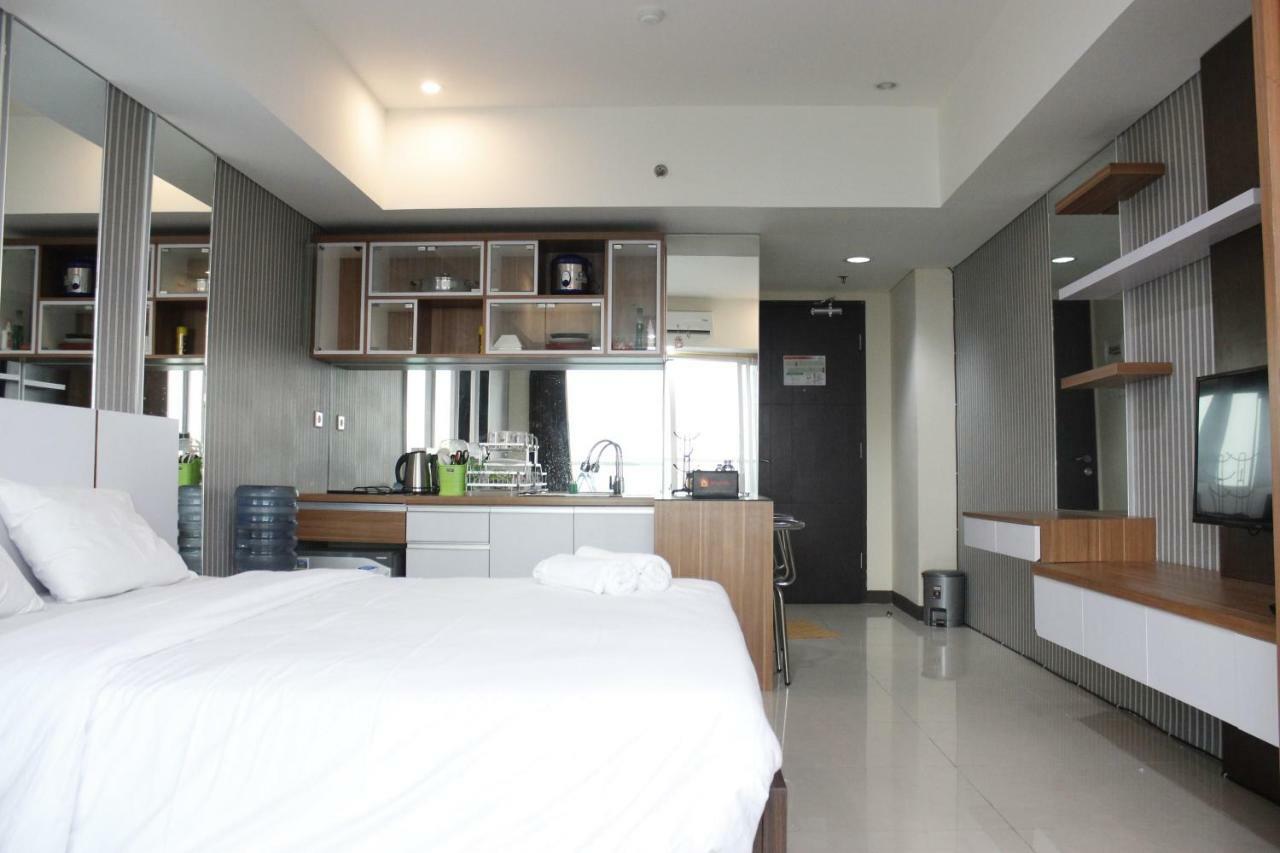 Bright Studio @ Tamansari La Grande Apartment By Travelio Bandung Ngoại thất bức ảnh