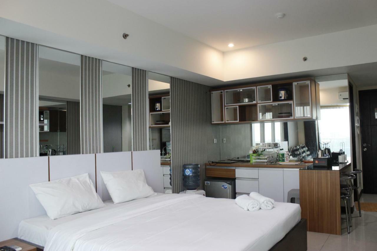 Bright Studio @ Tamansari La Grande Apartment By Travelio Bandung Ngoại thất bức ảnh